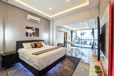 House in Pattaya, Thailand 7 bedrooms № 156000 - photo 27