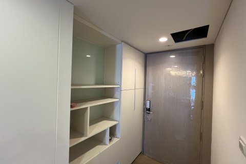 Кондоминиум с 2 спальнями в Ваттхане, Бангкок, Таиланд № 156001 - фото 15