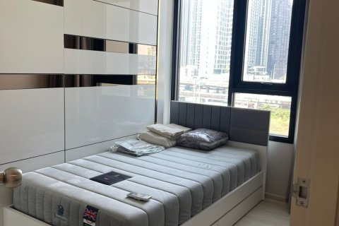 Кондоминиум с 2 спальнями в Хуай Кванге, Бангкок, Таиланд № 150073 - фото 1