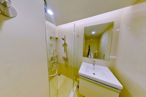 Студия в кондо в Клонг Тоэй, Бангкок, Таиланд № 150077 - фото 5