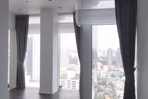 Condo in Bang Rak, Bangkok, Thailand, 3 bedrooms  № 150071 - photo 12