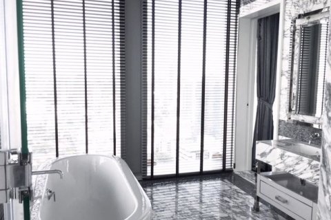 Condo in Bang Rak, Bangkok, Thailand, 3 bedrooms  № 150071 - photo 16