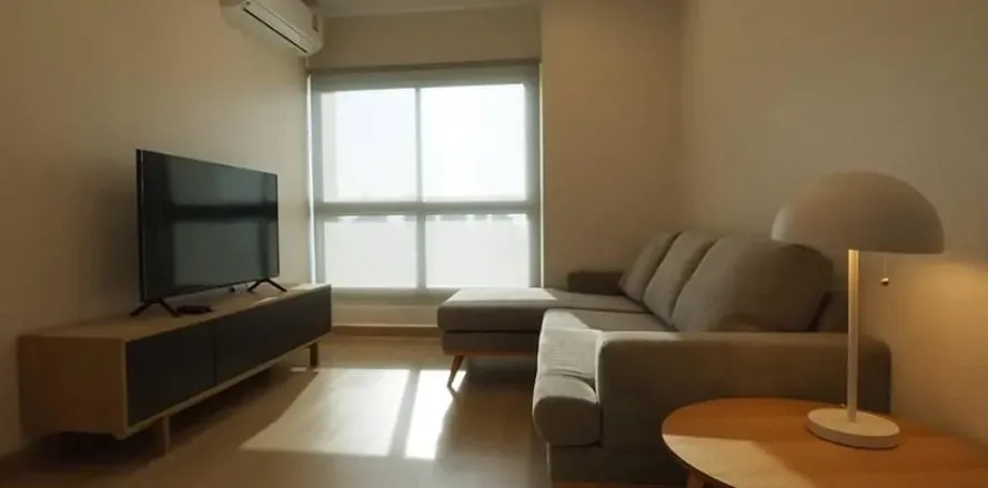 Condo in Huai Khwang, Bangkok, Thailand, 2 bedrooms  № 150072