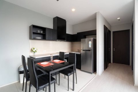 Кондоминиум с 2 спальнями в Клонг Тоэй, Бангкок, Таиланд № 136215 - фото 14