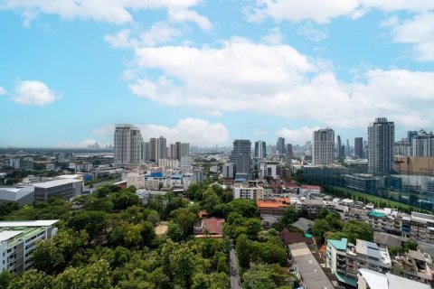 Кондоминиум с 2 спальнями в Клонг Тоэй, Бангкок, Таиланд № 136215 - фото 17