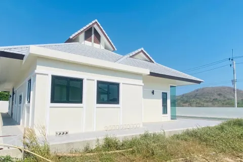 House in Hua Hin, Thailand 3 bedrooms № 155075 - photo 11