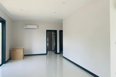 House in Hua Hin, Thailand 3 bedrooms № 155075 - photo 9