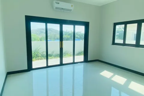 House in Hua Hin, Thailand 3 bedrooms № 155075 - photo 16