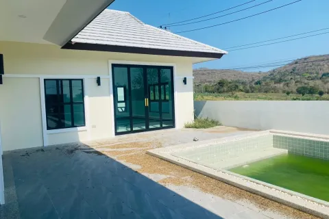 House in Hua Hin, Thailand 3 bedrooms № 155075 - photo 28