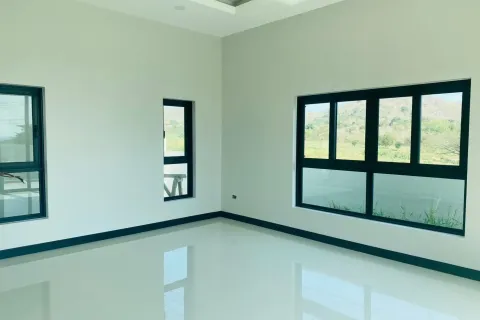 House in Hua Hin, Thailand 3 bedrooms № 155075 - photo 4