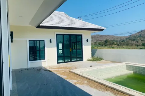 House in Hua Hin, Thailand 3 bedrooms № 155075 - photo 24