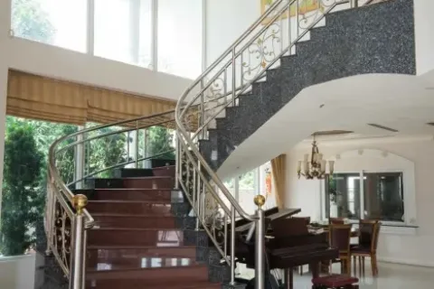 Haus in Bang Kapi, Bangkok, Thailand 5 Schlafzimmer № 217027 - Foto 7