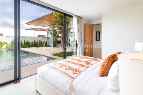 House in Phuket, Thailand 3 bedrooms № 146651 - photo 8