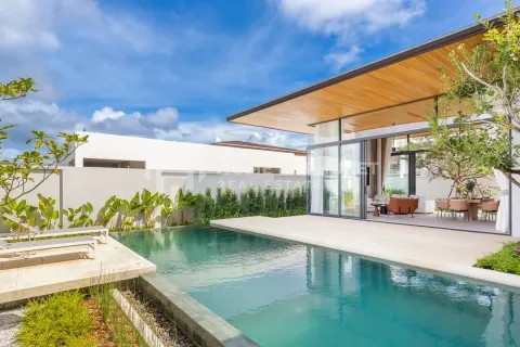 House in Phuket, Thailand 3 bedrooms № 146651 - photo 2