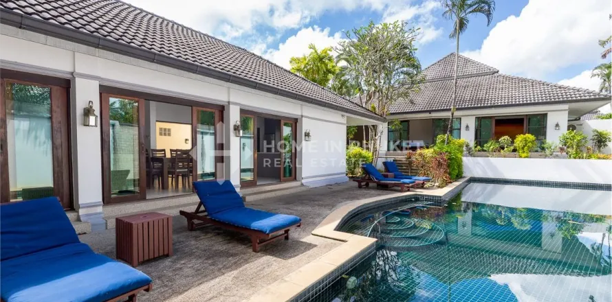 House in Kathu, Thailand 4 bedrooms № 146650