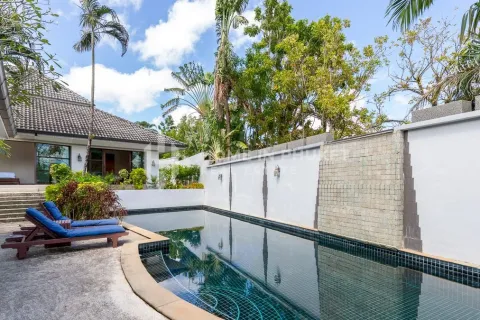 House in Kathu, Thailand 4 bedrooms № 146650 - photo 3