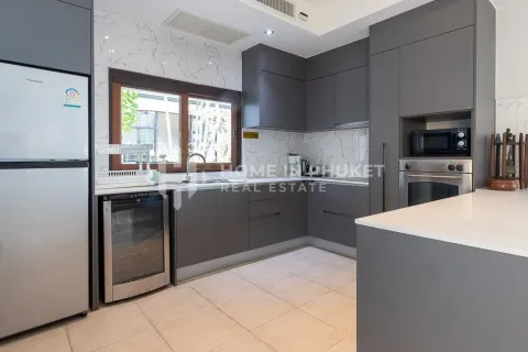 House in Kathu, Thailand 4 bedrooms № 146650 - photo 9