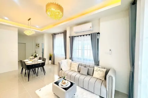 Дом в Паттайе, Таиланд с 3 спальнями  № 154081 - фото 2