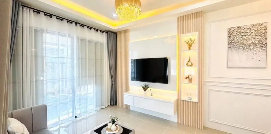 Дом в Паттайе, Таиланд с 3 спальнями  № 154081