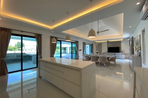 Villa à Pran Buri, Thaïlande 4 chambres № 168437 - photo 17