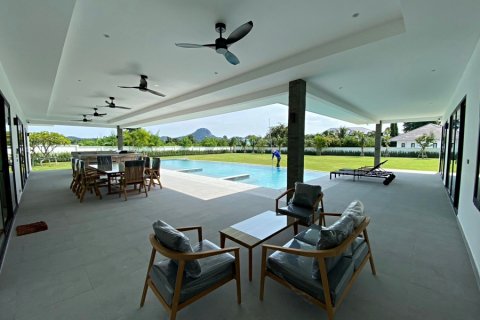 Villa à Pran Buri, Thaïlande 4 chambres № 168437 - photo 6