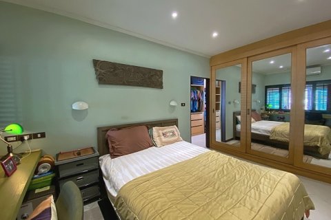 Condo in Hua Hin, Thailand, 2 bedrooms  № 168435 - photo 28