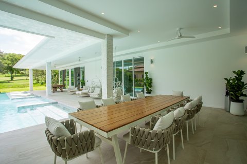 Villa à Hua Hin, Thaïlande 4 chambres № 168440 - photo 7