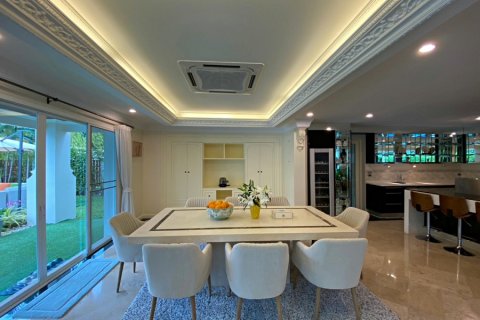 Villa à Hua Hin, Thaïlande 4 chambres № 168439 - photo 14