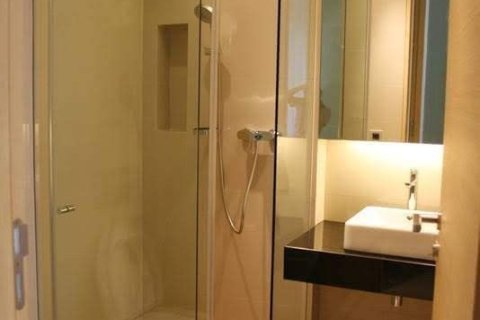 Condo in Pathum Wan, Bangkok, Thailand, 3 bedrooms  № 160943 - photo 8
