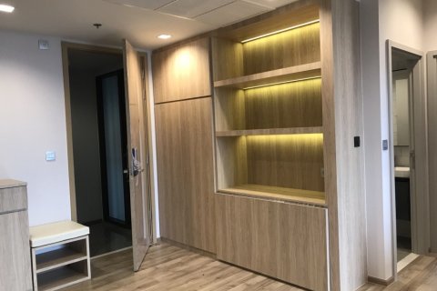 Condo à Chatuchak, Bangkok, Thaïlande, 3 chambres  № 161317 - photo 3