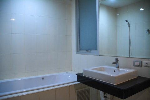 Кондоминиум с 2 спальнями в Ваттхане, Бангкок, Таиланд № 155203 - фото 16