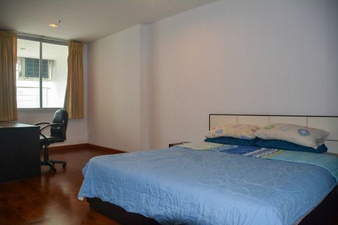 Кондоминиум с 2 спальнями в Ваттхане, Бангкок, Таиланд № 155203 - фото 11