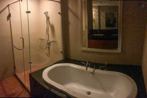 Кондоминиум с 2 спальнями в Патхум Ване, Бангкок, Таиланд № 155197 - фото 10