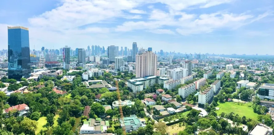 Studio in the Condo in Sathon, Bangkok, Thailand № 155202