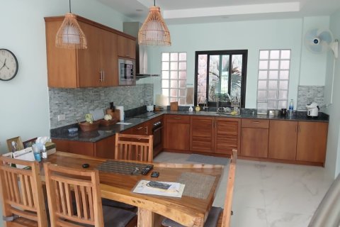 House in Kathu, Thailand 3 bedrooms № 155199 - photo 6