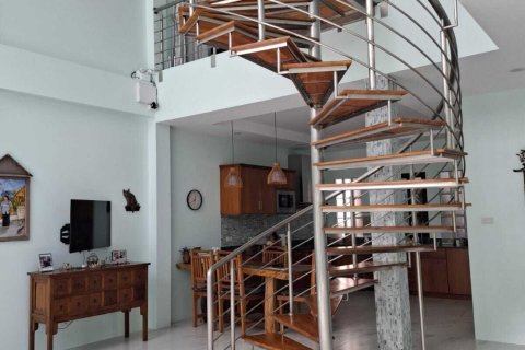 House in Kathu, Thailand 3 bedrooms № 155199 - photo 2