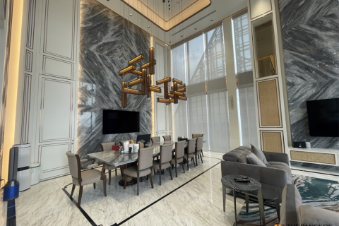Condo in Bangkok, Thailand, 3 bedrooms № 186886 - photo 9