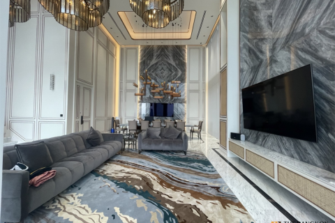 Condo in Bangkok, Thailand, 3 bedrooms № 186886 - photo 1