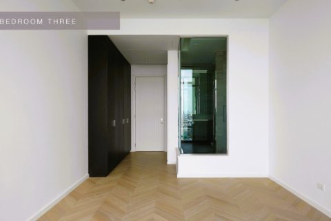 Condo in Bangkok, Thailand, 5 bedrooms  № 180762 - photo 19
