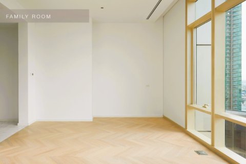 Condo in Bangkok, Thailand, 5 bedrooms  № 180762 - photo 7