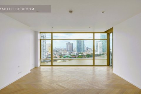 Condo in Bangkok, Thailand, 5 bedrooms  № 180762 - photo 11