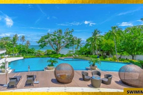 Penthouse in Pattaya, Thailand 4 bedrooms № 180764 - photo 24