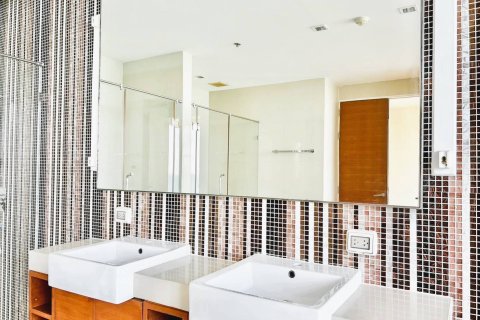 Penthouse in Pattaya, Thailand 4 bedrooms № 180764 - photo 17