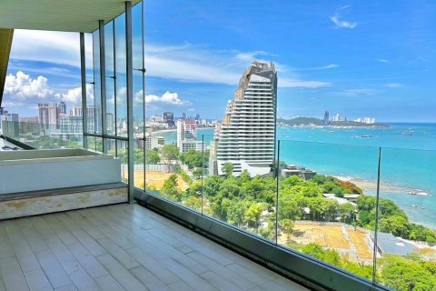 Penthouse in Pattaya, Thailand 4 bedrooms № 180764 - photo 10