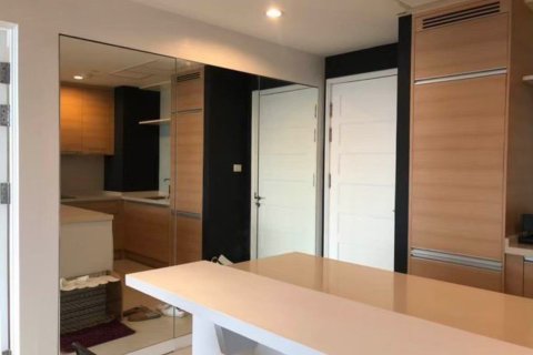 Студия в кондо в Клонг Тоэй, Бангкок, Таиланд № 161788 - фото 5