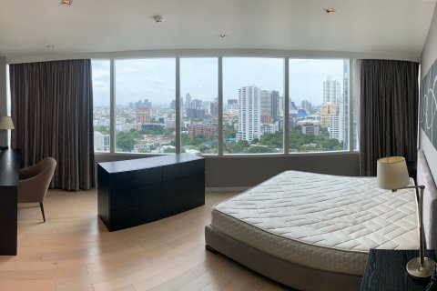 Condo in Watthana, Bangkok, Thailand, 2 bedrooms  № 161790 - photo 3