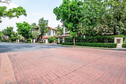 Вилла в Пхракханонге, Бангкок, Таиланд с 5 спальнями  № 134090 - фото 14