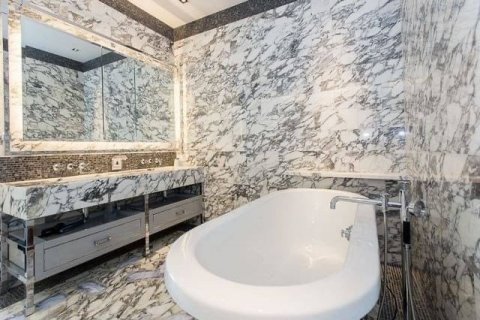 Кондоминиум с 2 спальнями в Сатхоне, Бангкок, Таиланд № 134086 - фото 8