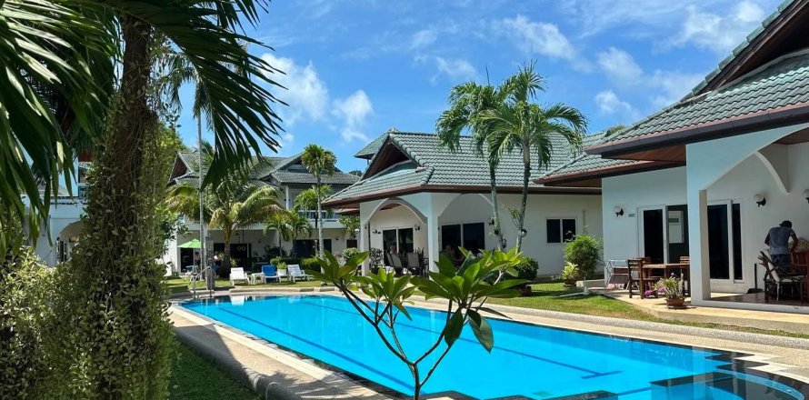 Apartment in Phuket, Thailand 2 bedrooms № 154727