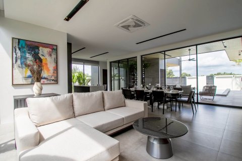 Villa in Klaeng, Thailand 3 bedrooms № 154729 - photo 5